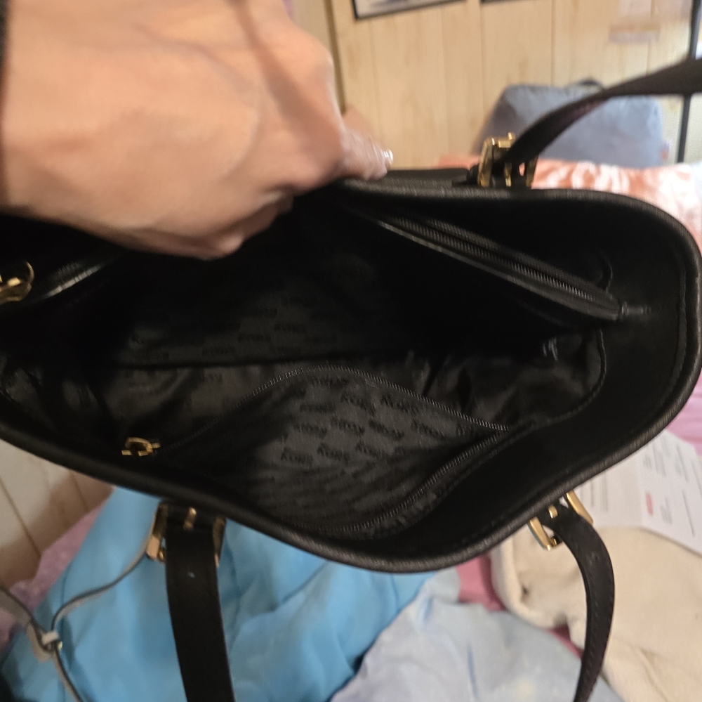 Michael Kors Black Hand Bag - Picture 5 of 10